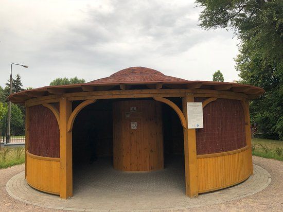 Park im. gen. Józefa Sowińskiego w Warszawie